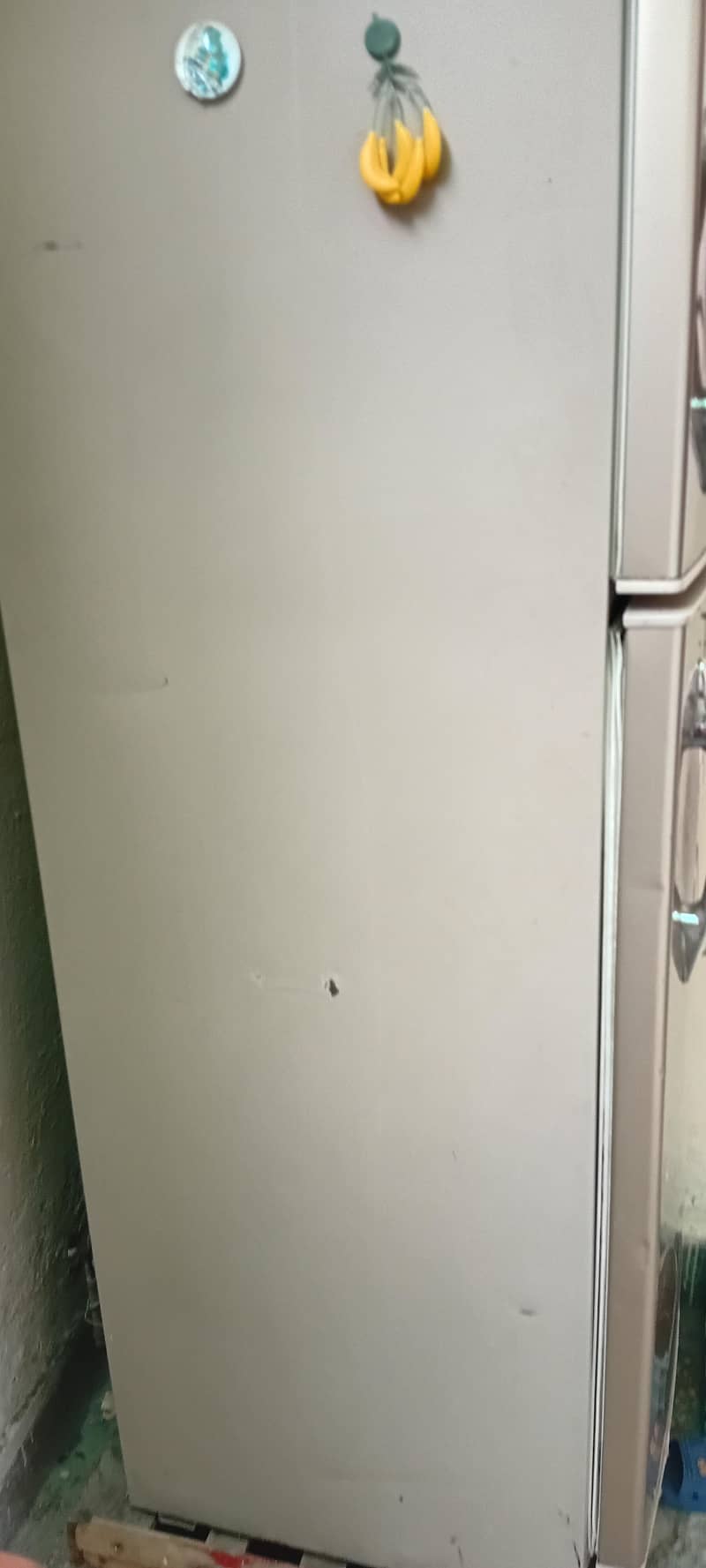 refrigerators r 1