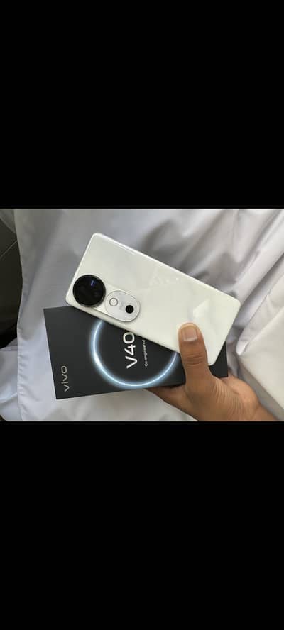 Vivo V40 5G