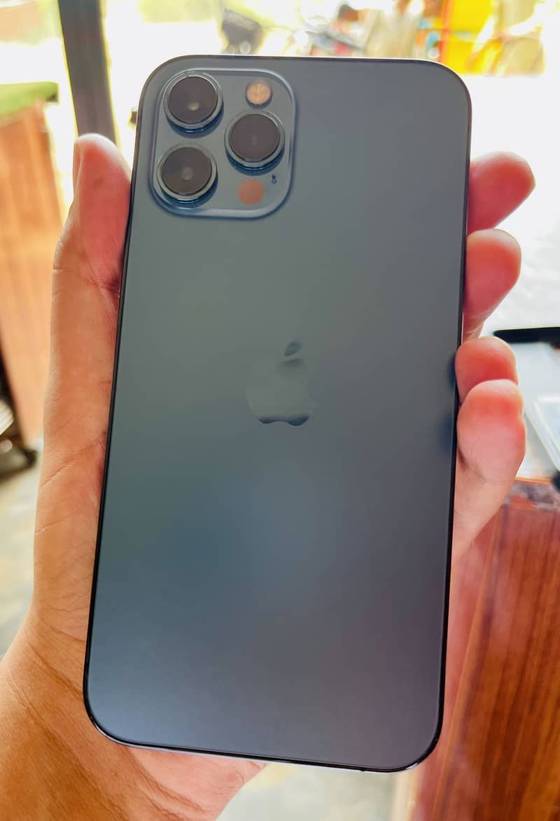 Apple iPhone 12 Pro Max 3