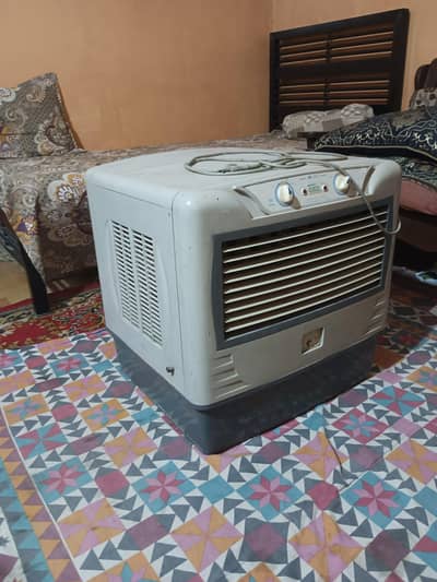 Water air room cooler