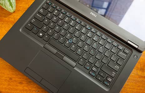 Dell Latitude 5490 /  14-inch/ 8GB /256 GB  SSD/ 2 GB Nvidia Graphic