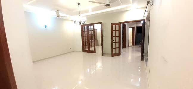 E 11 Upper Vip Orginal Pic Attached Sep All Facilities Servnt Room Available