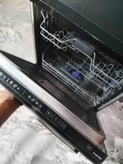 Dawlance Inverter Touch Screen Dishwasher 1485 G (Black Glass)