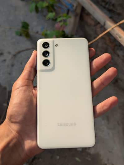 Samsung Mobile S21 FE