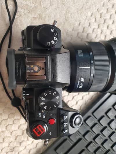 Panasonic lumix S5 4k 10bit 4.2. 2 cinema camera