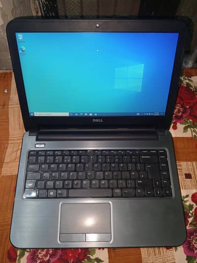 Dell Latitude 3340 Core i3 4th | 4GB RAM 330 GB HDD | 14" LED Display.