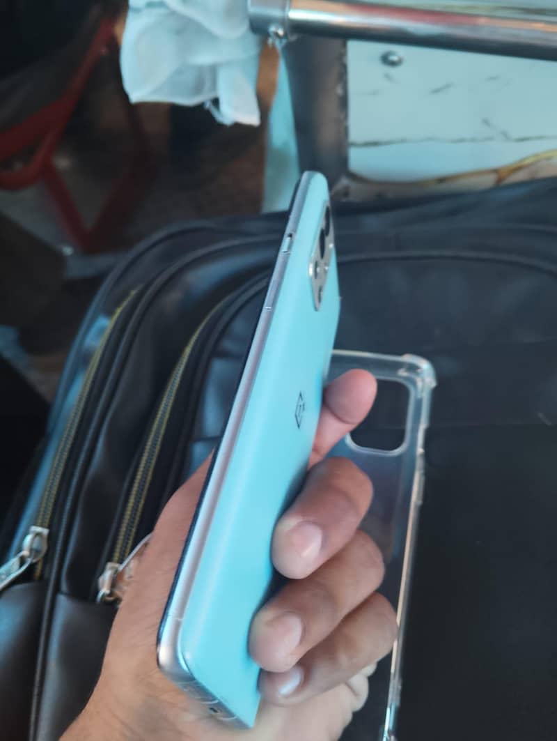 One Plus 9R 2
