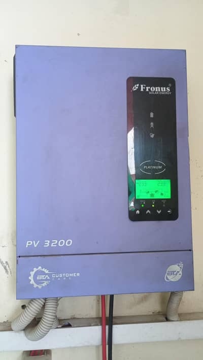 Fronus 3200pv in Good Condition