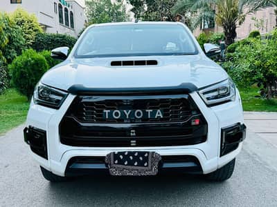 Toyota Hilux Revo G. 2017