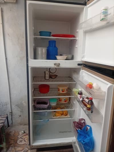 Dawlance chrome jumbo size refrigerator