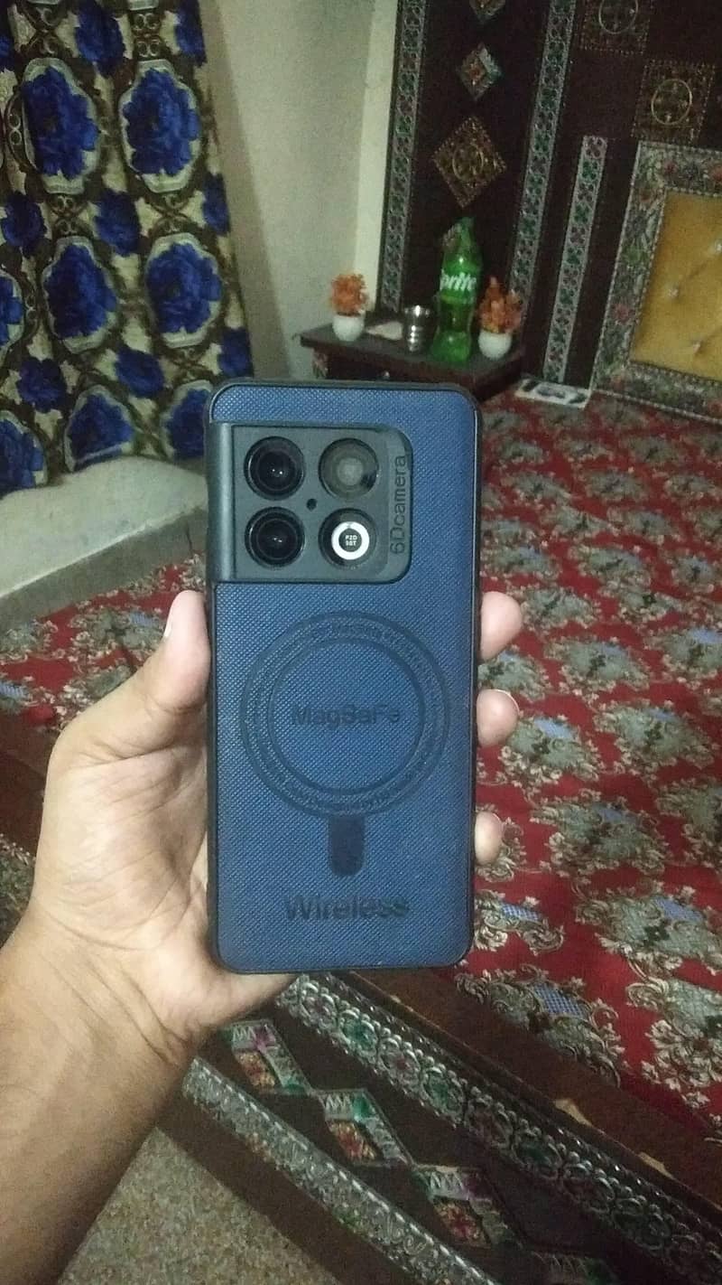 One Plus 10 Pro 1