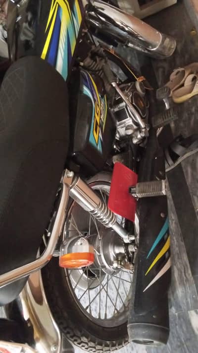 0327-4724581 Honda 125cc Black loc(Dina nath stop Multan road)