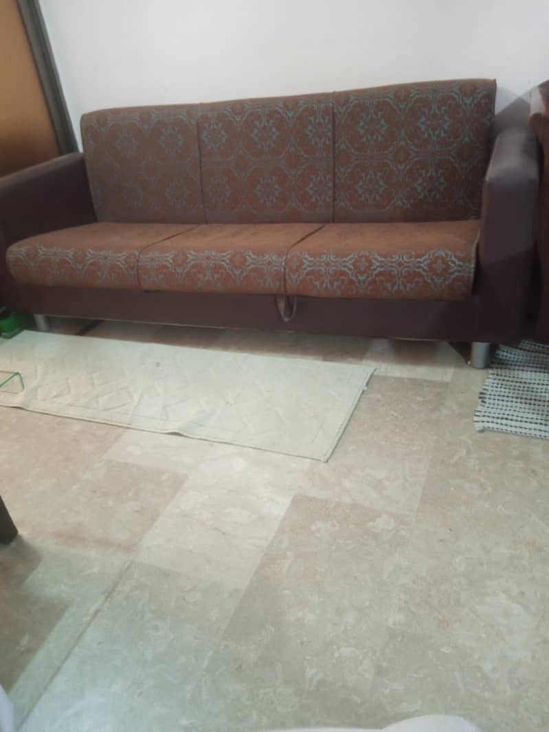 Sofa come bed 1