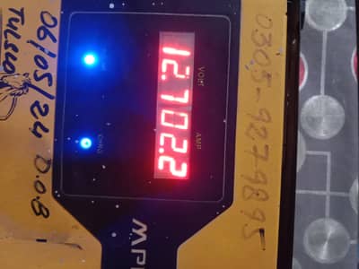 homage 800 watt ups with force Mppt