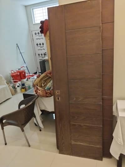 lasani 3 doors