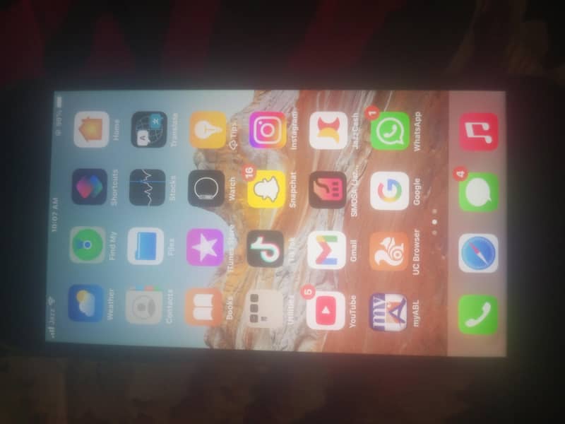 Apple iPhone 7 Plus 0