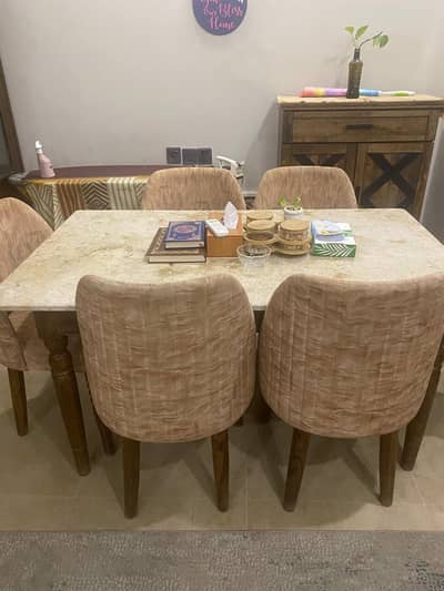 Dinning Table - Just like New
