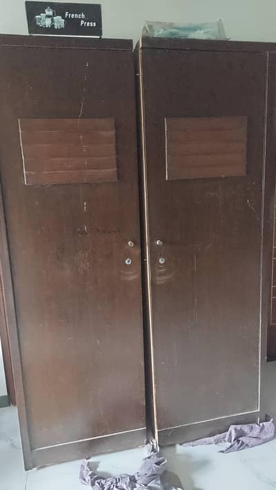 wooden wardrobe 3 doors