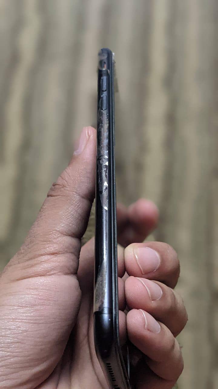 Apple iPhone 7 Plus 4