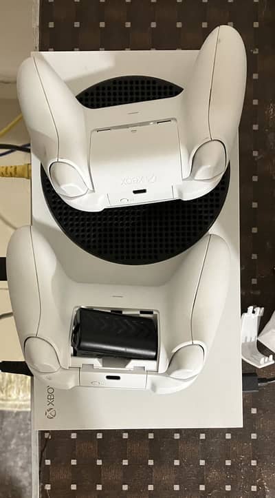 X Box Series S 512Gb with Box