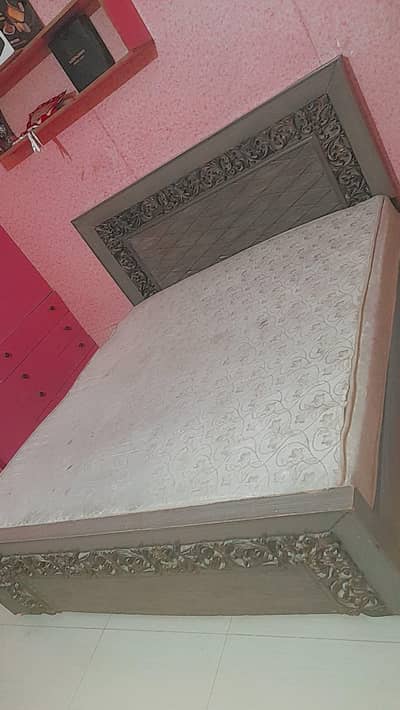 jis ko single bed ki need hai contact kare please