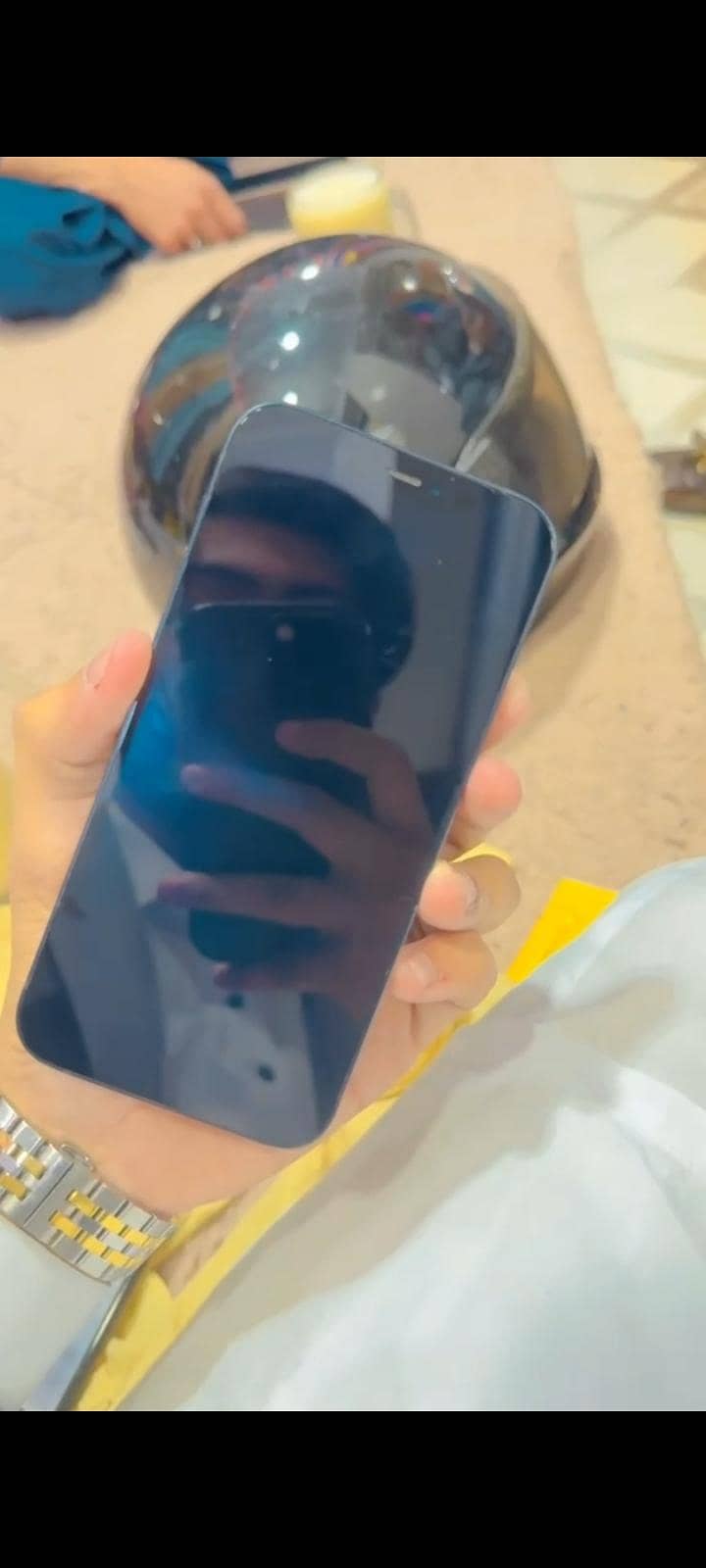 Apple iPhone 12 1