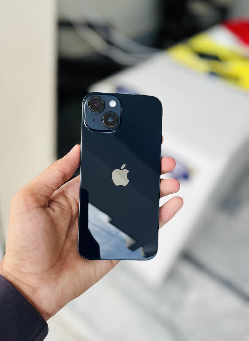 Apple iPhone 14 3