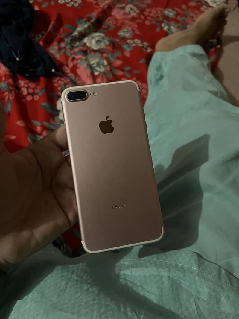 Apple iPhone 7 Plus 1