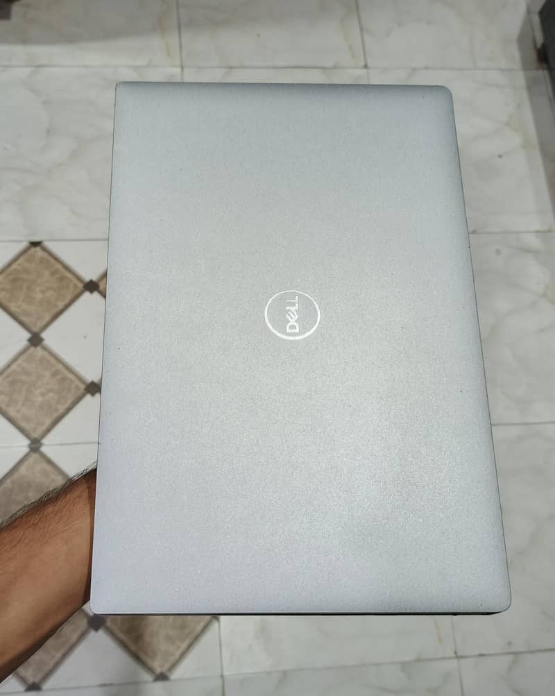 Dell precision 5540 2