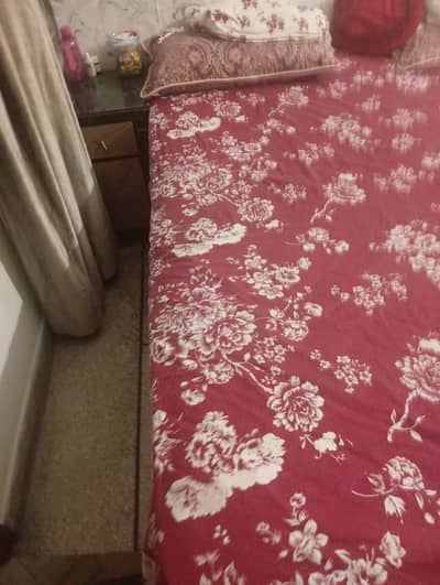 Wooden Bed Set  5.5x6.6