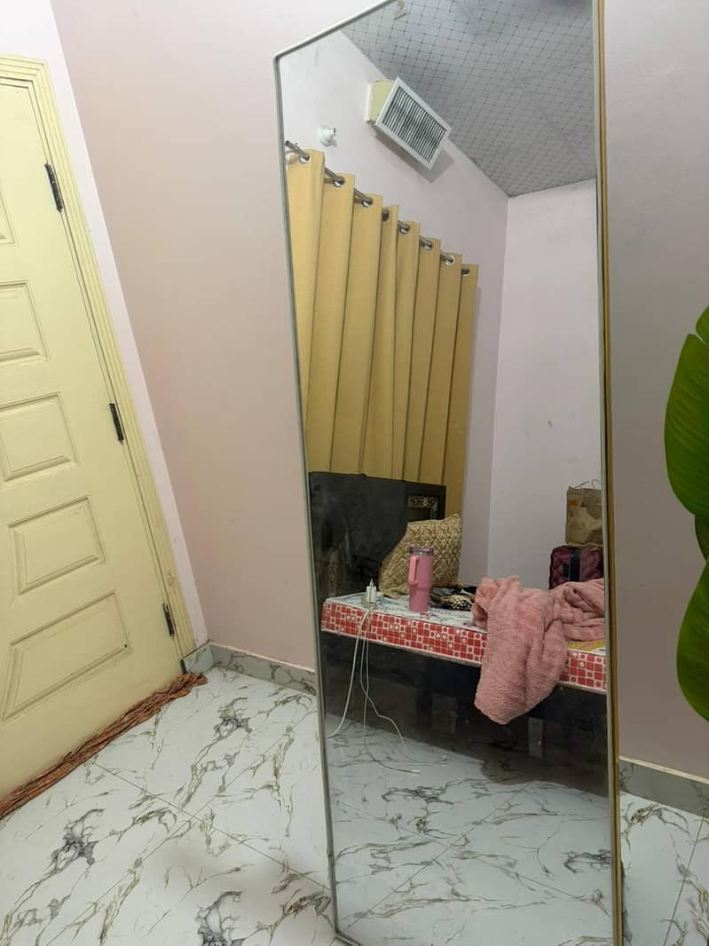 miror 3