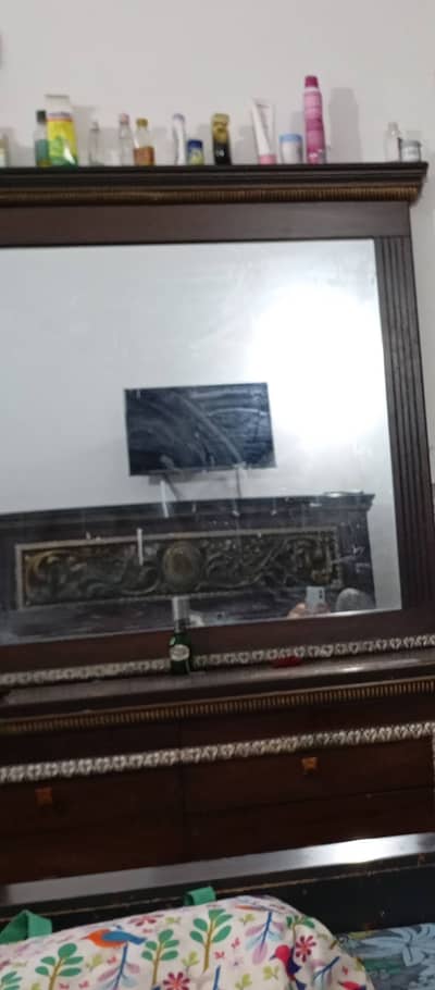 Dressing table