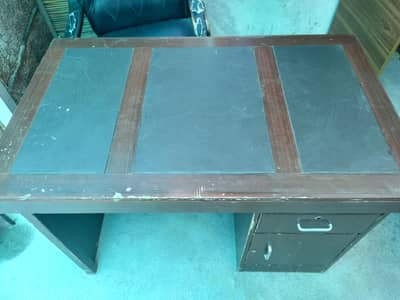 Office Table and chair for sale