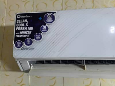 Dowlance brand New condition Ac only 4 moth used