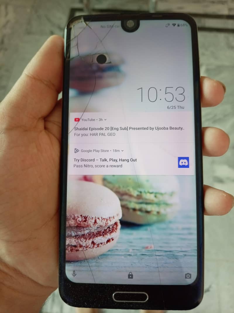 Sharp Aquos R2 0