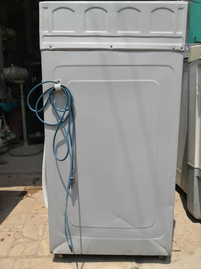 Washing Machine 4