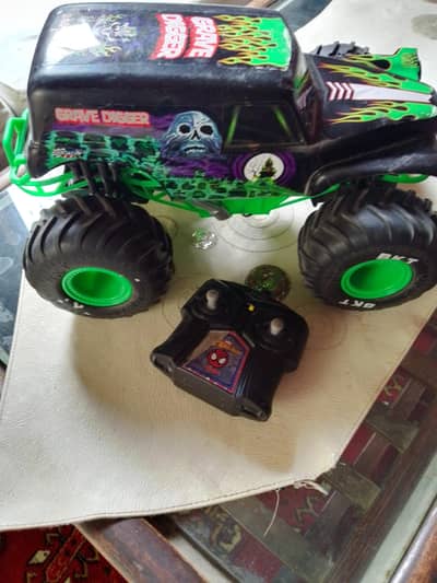 RC MONSTER TRUCK