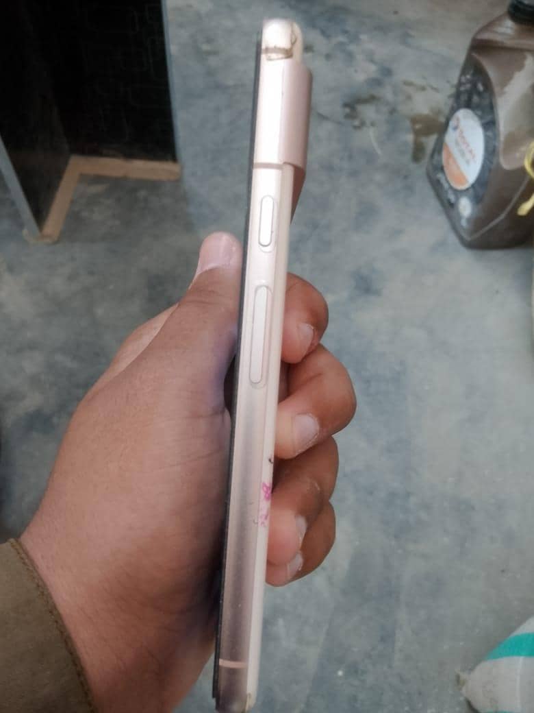Google Pixel 8 0