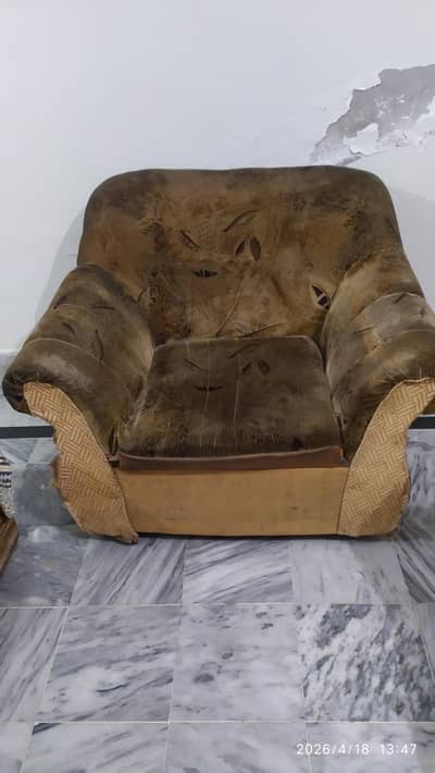 used 5 seater sofa 3+1+1
