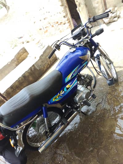 Honda CD 70 bike condition 10/09 arjent sale 03085585361