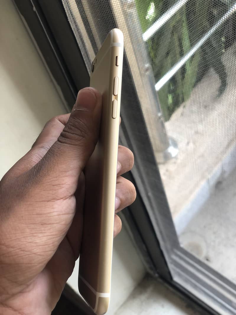 Apple iPhone 6S Plus 3