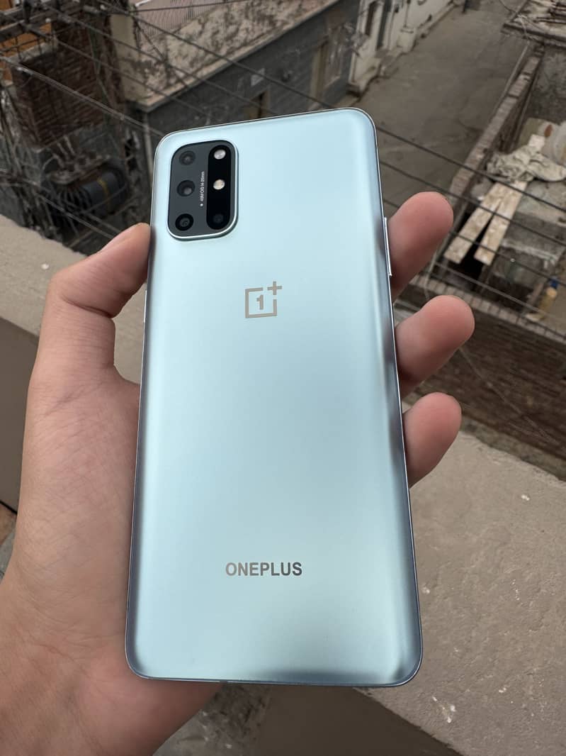 One Plus 8T 6