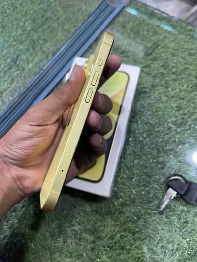 Apple iPhone 14