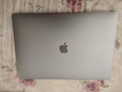 MacBook pro hn 2018 model hn fingerprint krab hn or all ok hn