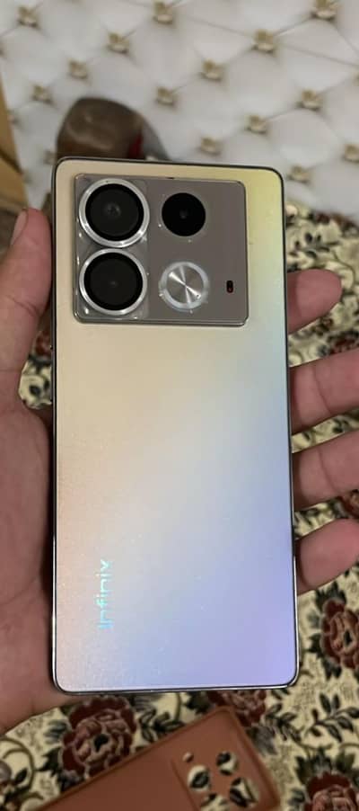 Infinix Note 40