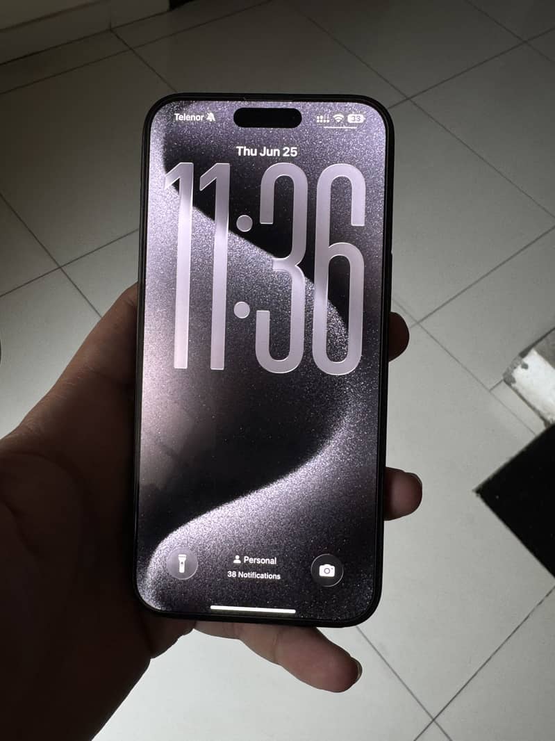 iPhone 15 Pro Max 1