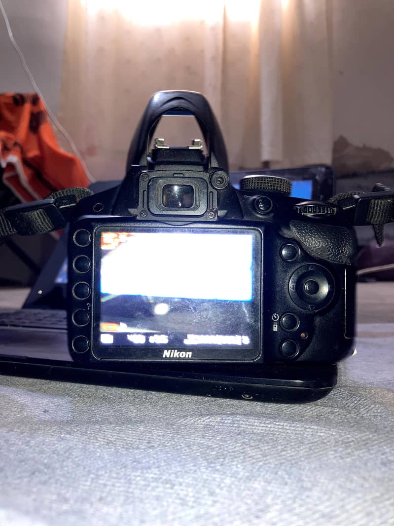 DSLR camera 4
