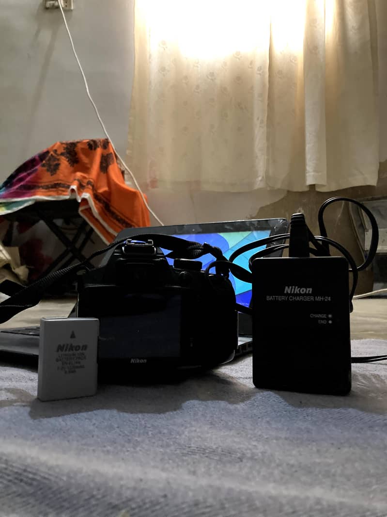 DSLR camera 9