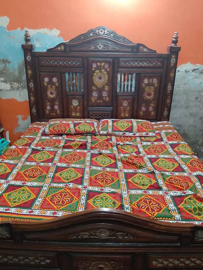 Bed singhar sid table brtan almari