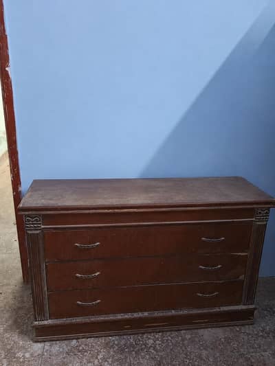 assalamualaikum dressing table with mirror and devider
